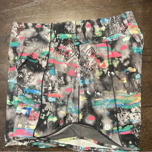 Lululemon Hotty Totty Shorts 4”