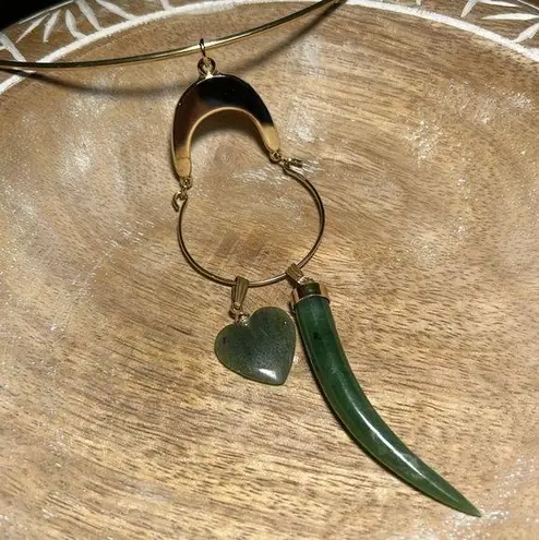 Vintage Gold Tone Choker Green Jade Horn & Heart Pendant Necklace