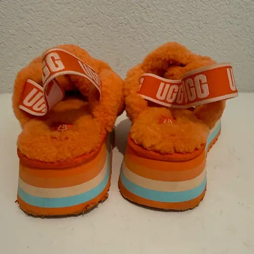 UGG  Disco Knot Slides Orange Platform Sandal Sheepskin Fluffy Size 8