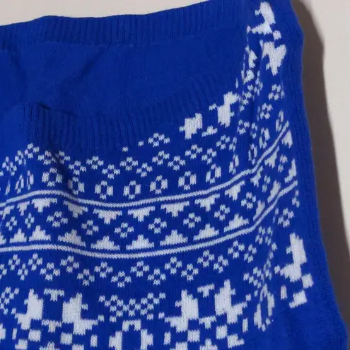 Isabella's Closet Penguins Kissing Under Mistletoe Ugly Christmas Sweater Large