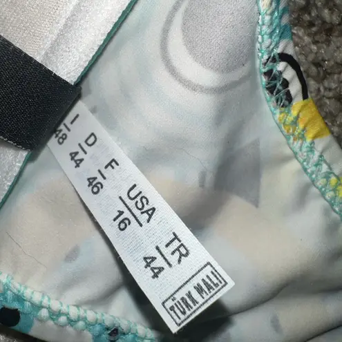 Ay Yildiz Eclectic Abstract Art Underwire Bikini Top NWOT Size 16