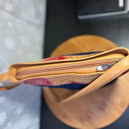 VINTAGE BERGE TAN LEATHER Floral Embossed Bucket Denim BAG Made in Italy