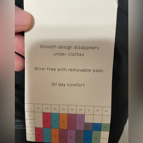 True & Co NWT - V-Neck Wireless Bra ~ XS, Black in Color