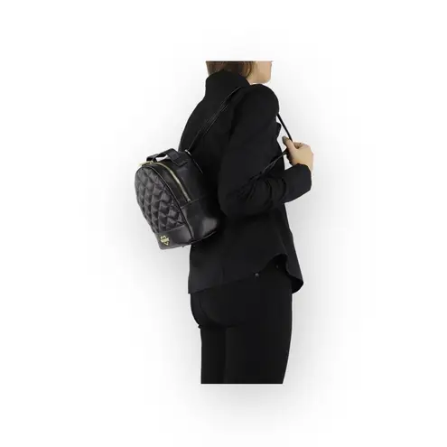 Love moschino new ❤︎︎ Quilted Logo Hardware Backpack ❤︎︎ Black Gold Hardware ❤︎︎