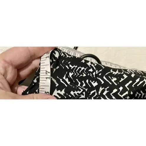 Marilyn Monroe Ladies short chemise SzM BlackWhite Stretchy Lace Trim Slipdress