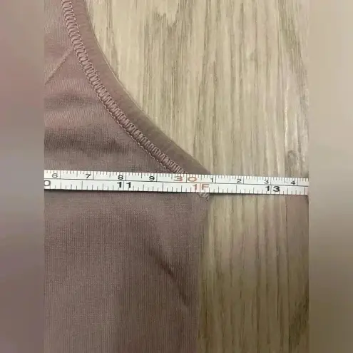 Lululemon  Athletica‎ Gleam and Glow Tank Frosted Mulberry