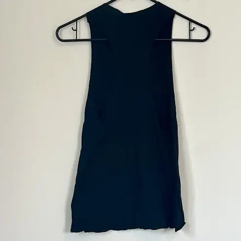 NWT Cozy Rozy California Black Sun, Sea, Sand Raw Hem Tank