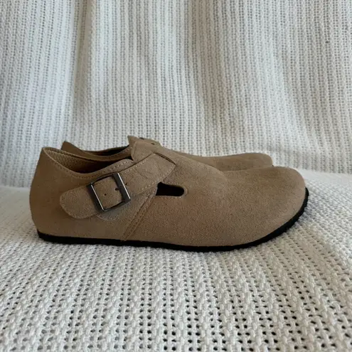 New. Women’s Suede Flat Loafers – Comfy Walking Travel Shoes Tan Size 11.5