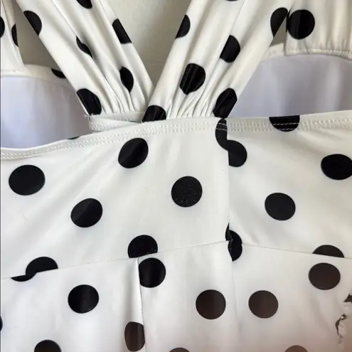 Black and White Asymmetrical Sweetheart One Piece Size XL