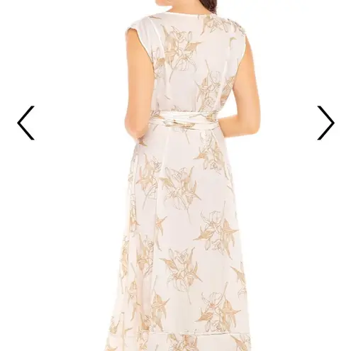 Sleeveless Duster White Lily Size XS