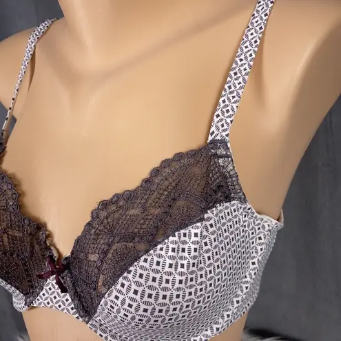 Soma Size 34D Bra Unlined Underwire Wide Lace on Cups Purple Cream Geometric