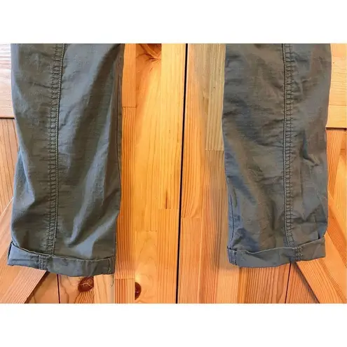 prAna  Green Cropped Pants Outdoor Travel Hike Camp Everyday Casual size 2 (3091)