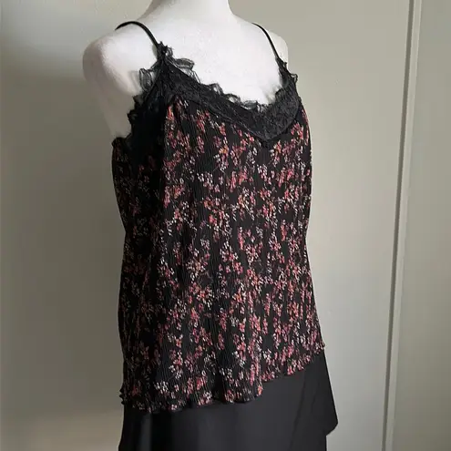 New Everleigh Lace Trim V