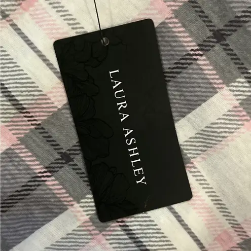 Laura Ashley NWT Grey Pink White Plaid Flannel Collared Long Sleeve Pajama Top S
