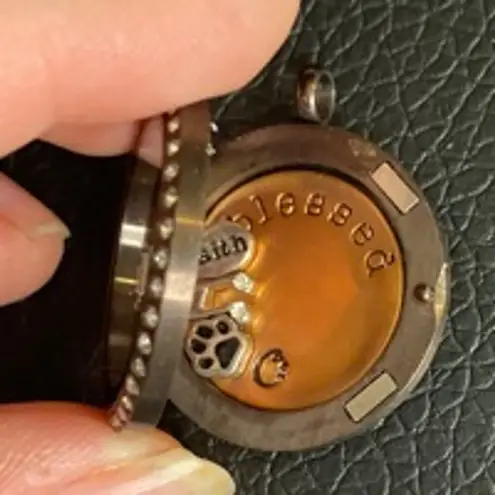 Origami Owl “Blessed Faith” Locket Necklace Charm