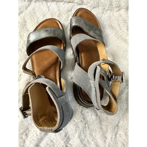 Diba True Size 8 Fair Enough Leather Sandal Grey Silver Strap Comfort Resort Gray