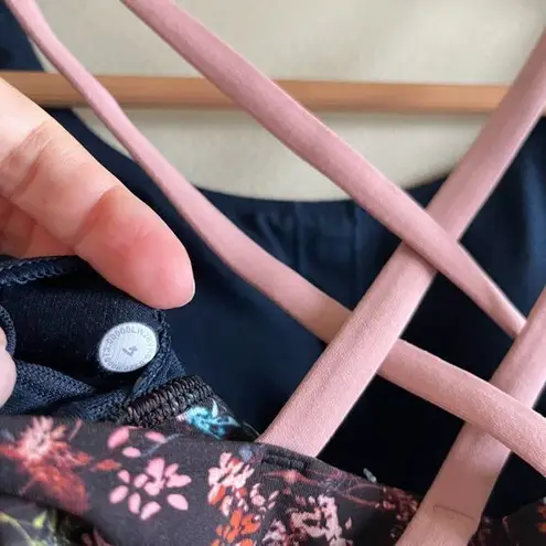 Lululemon  Energy Bra Long‎ Line Foliage Overlay Multi Floral Womens Size 4