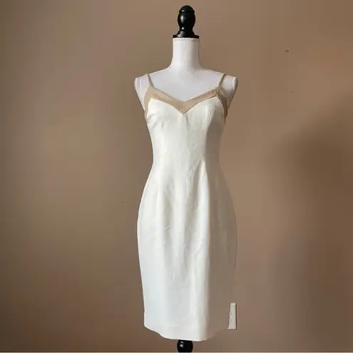 Black Halo  | White Chantal Sheath Dress Sz 2