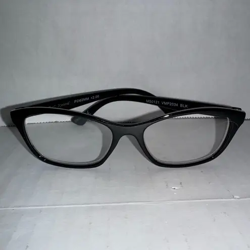 Betsey Johnson  Reading Glasses +2.00 Black Readers