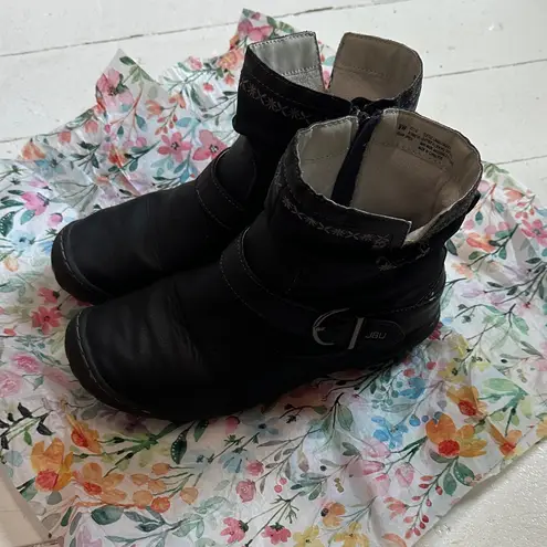 Jbu “Ellie” Black Scrunch Ankle Boots with Buckle, Sz 9 (Wide)