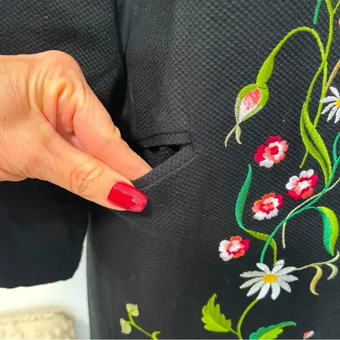 Victor Costa Vintage Floral Embroidered Mandarin Black Knee Length Jacket M Size M