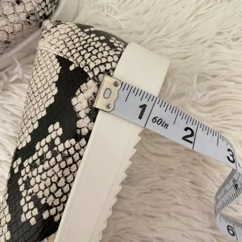 Naturalizer Snakeskin Print Ranger Slip On Sneaker Sz 7