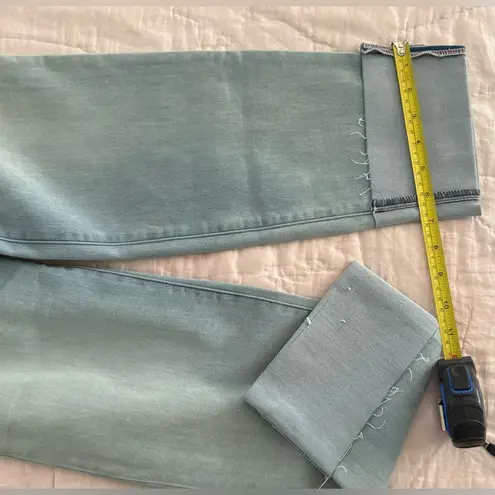 TRACTR Lt Blue Denim Cropped Cuffed Box Jeans Womens Mid