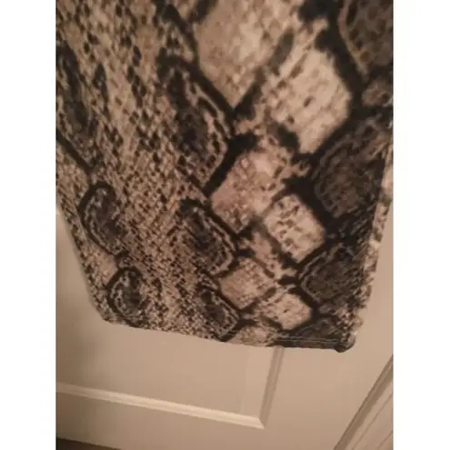 R.V.T. Jeans Co. Women's Pants Snake Skin Pattern Bottoms MultiColor Size 24