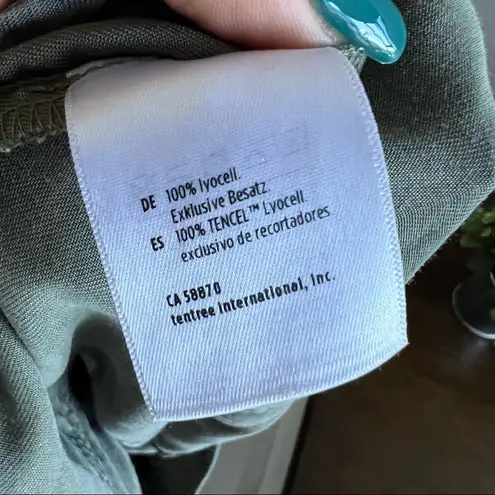 Ten Tree Dark Green 100% Tencel Pull On Elastic Waist Shorts Large