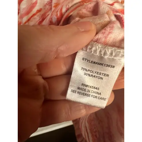 Alison Andrews Colorful Wavy Design Top with Flowy Sleeves – Size XL