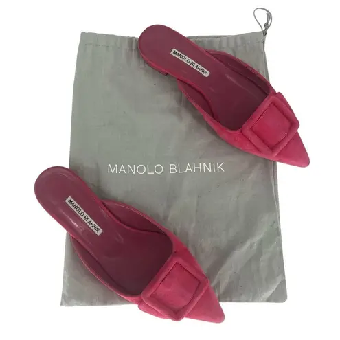 Manolo Blahnik Maysale Suede Flats In Pink