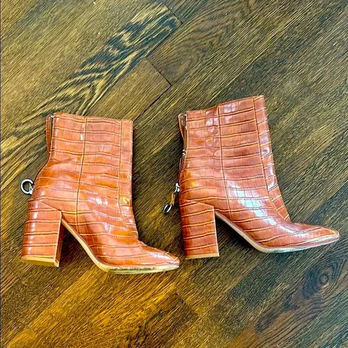 Chinese Laundry Brown Croc-Embossed Ankle Boots