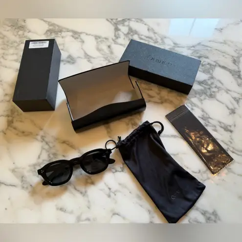 Quince NIB Maldives Polarized Acetate Black Sunglasses with Grey Lens - Image 10