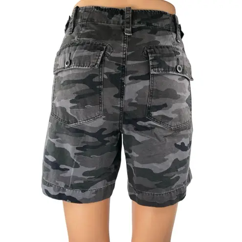 G1 Goods Black Gray Camo Camouflage Mid Rise Straight Leg Bermuda Shorts Size 4