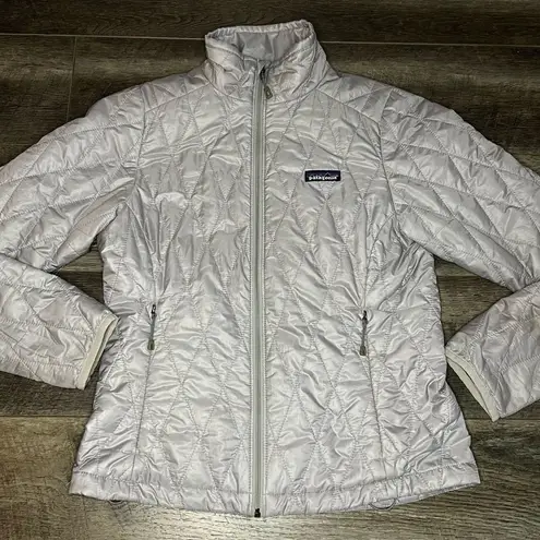 Patagonia Women's Nano Puff Jacket in Feather Grey Silver Gray Size Extra Small