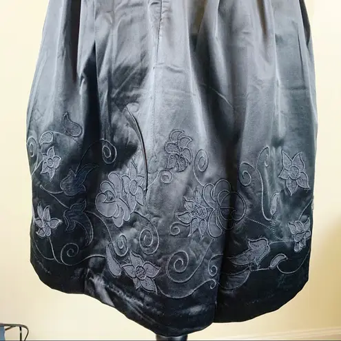 Lucy Paris Embroidered Fit & Flare Black Dress Size Medium
