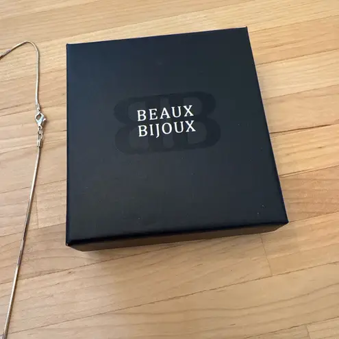 Beaux Bijoux Silver Crystal Hamsa Hand Necklace | Dainty Spiritual Pendant