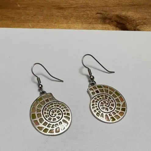 Signed LC Seashell Silver Tone & Enamel Pierced Dangle Drop Earrings