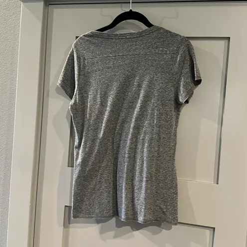 Ever Brand women’s medium gray signature Tee! So cute and classic!
