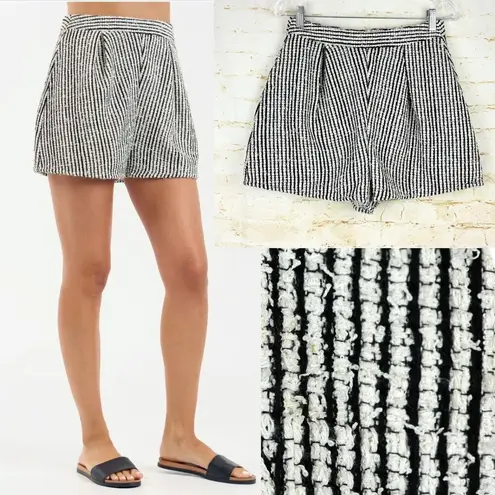 Sundays Berry Short Womens S White Black Striped Boucle High Waist Pleated NWT