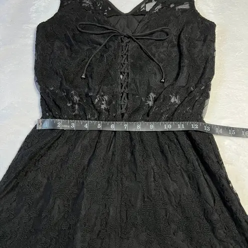 Women's Sleeveless V