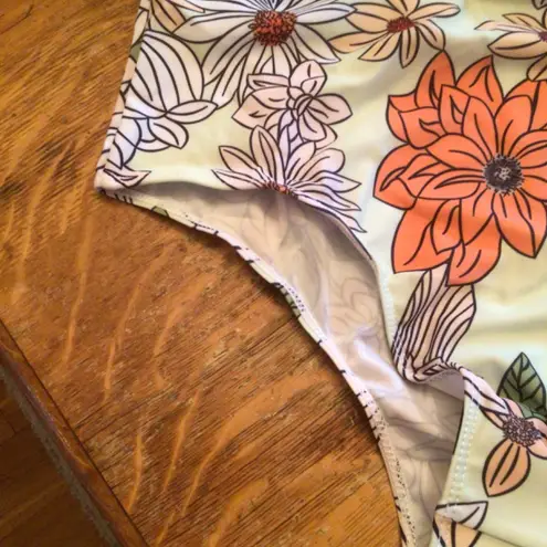 Womens Halter Wrap High Waist Floral Bikini sz medium Orange