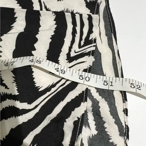 bigHit Zebra Print Halter Maxi Dress Ruffle Trim Sleeveless Black White M Black Size M
