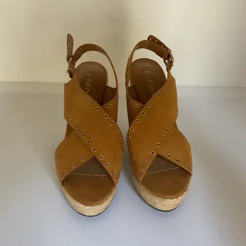 Report Wedge Sandals Caden Espadrille Studded Tan Platform Peep Toe Boxed Sz 7
