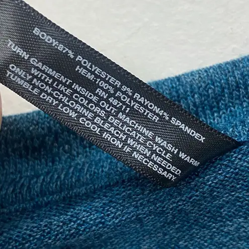 Massini Women's Long Sleeve T-shirt Plus Size 3X Blue Floral Hem