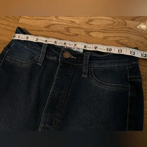 Vibrant high waisted skinny jeans size 3 (25)