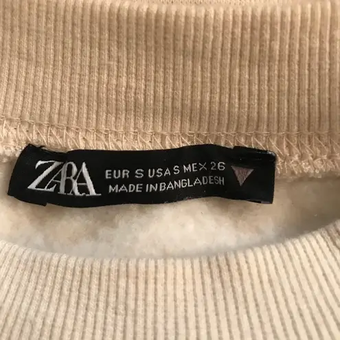 ZARA  Cream Cropped Sweatshirt