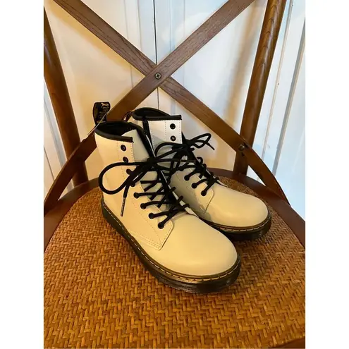 Dr. Martens  new no box 1460 white work boots size 36/6