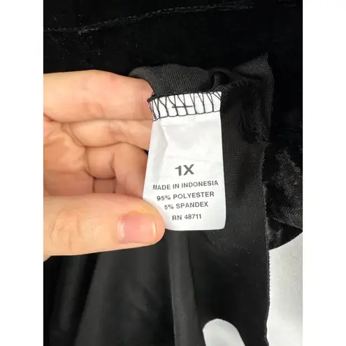 Falls Creek Women’s 1X Black Velvet T-Shirt with Breast Pocket