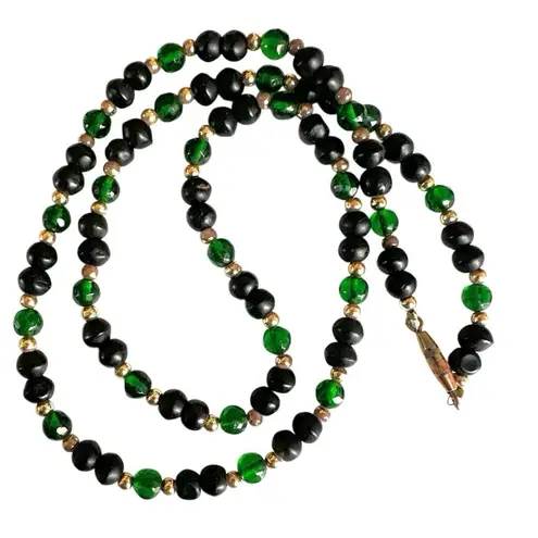 Vintage Green Glass & Matte Black Bead Necklace